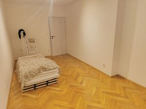 Prodej bytu 3+1, Praha - Prosek, Prosecká, 71 m2