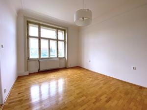 Prodej bytu 2+kk, Praha - Nové Město, Trojická, 52 m2