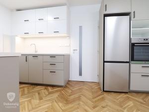 Pronájem bytu 2+kk, Praha - Bubeneč, Jaselská, 49 m2