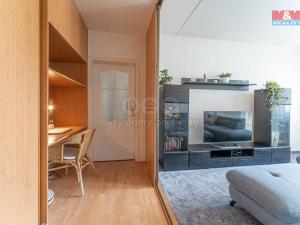 Pronájem bytu 3+1, Praha, Svídnická, 72 m2