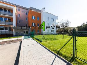 Prodej bytu 2+kk, Praha - Uhříněves, U uhříněveské obory, 49 m2