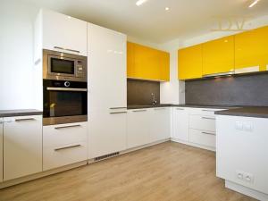 Prodej bytu 3+kk, Praha - Prosek, Jablonecká, 78 m2