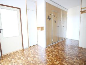 Pronájem bytu 3+kk, Praha - Petrovice, Rezlerova, 65 m2