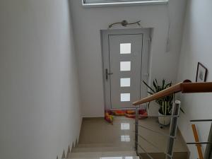 Pronájem bytu 3+kk, Praha - Lipence, Průjezdná, 102 m2