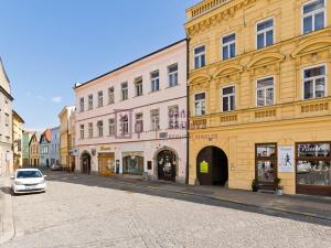 Pronájem bytu 1+kk, Jindřichův Hradec, nám. Míru