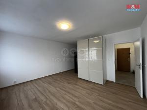 Pronájem bytu 1+kk, Ústí nad Labem - Bukov, Vinařská, 32 m2