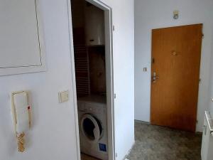 Prodej bytu 1+kk, Úpice, Nerudova, 30 m2