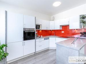 Prodej bytu 2+kk, Praha - Dolní Měcholupy, Kryšpínova, 59 m2