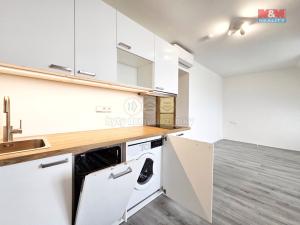 Pronájem bytu 1+kk, Praha - Smíchov, Radlická, 32 m2