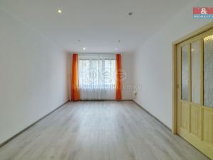 Prodej bytu 3+1, Mariánské Lázně, Libušina, 63 m2