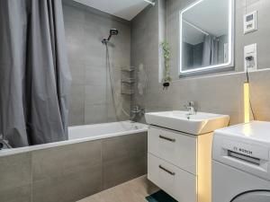 Prodej bytu 1+kk, Praha - Strašnice, Zvěřinova, 39 m2