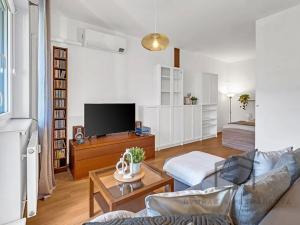 Prodej bytu 1+kk, Praha - Kbely, Martinická, 45 m2