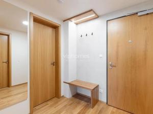 Pronájem bytu 2+kk, Praha - Smíchov, Šiklové, 54 m2