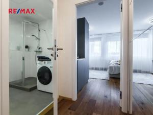 Pronájem bytu 1+kk, Praha - Vinohrady, Perucká, 28 m2