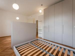 Pronájem bytu 1+kk, Praha - Žižkov, Seifertova, 32 m2