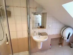 Prodej bytu 2+kk, Karlovy Vary, Zámecký vrch, 59 m2