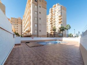 Prodej bytu 3+1, Torrevieja, Španělsko, 65 m2