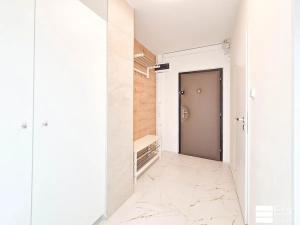 Pronájem bytu 2+kk, Praha - Kamýk, Cílkova, 42 m2