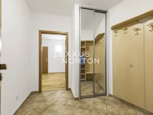 Pronájem bytu 3+kk, Praha - Vyšehrad, Neklanova, 94 m2