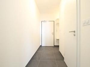 Pronájem bytu 1+kk, Praha - Záběhlice, Choceradská, 43 m2