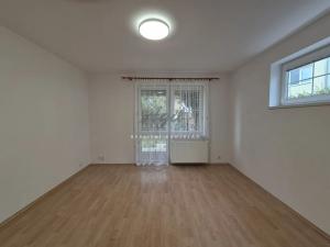 Pronájem bytu 2+1, Šlapanice, 60 m2