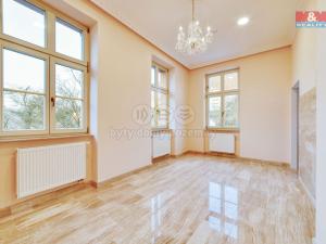 Pronájem obchodního prostoru, Karlovy Vary, Zámecký vrch, 20 m2