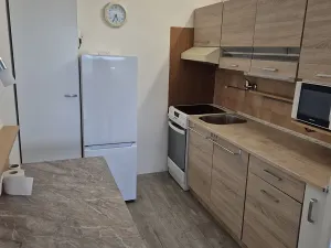 Pronájem bytu 2+kk, Kladno, Na růžovém poli, 40 m2