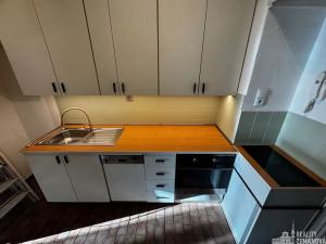 Pronájem bytu 1+kk, Praha - Vršovice, 28. pluku, 32 m2