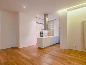 Pronájem bytu 2+kk, Praha - Vinohrady, Laubova, 72 m2