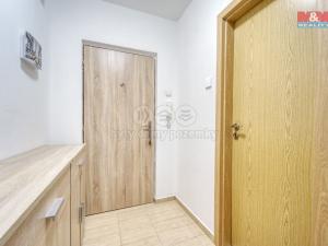 Prodej bytu 4+1, Karlovy Vary - Dvory, Na Průhoně, 93 m2