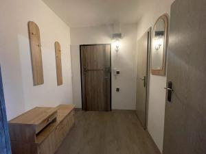 Prodej bytu 2+kk, Praha - Troja, U Pentlovky, 38 m2