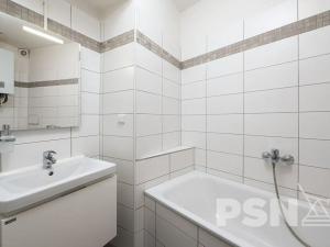 Prodej bytu 3+kk, Praha - Vyšehrad, Neklanova, 88 m2