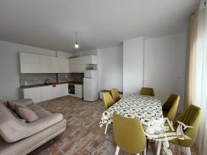 Prodej bytu 2+kk, Apartament 1+1 Plazh Durrës, Albánie, 65 m2