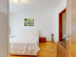 Prodej bytu 3+kk, Karlovy Vary, Libušina, 94 m2