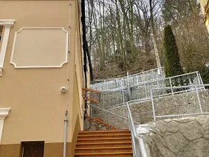 Prodej ubytování, Karlovy Vary, Zámecký vrch, 400 m2