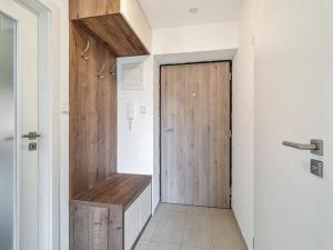 Pronájem bytu 2+kk, Praha - Hloubětín, 31 m2