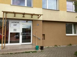 Pronájem bytu 3+kk, Kladno, Lacinova, 62 m2