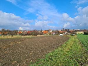 Prodej pozemku pro bydlení, Břežany, 1461 m2