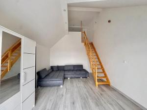 Pronájem bytu 3+kk, Praha - Vinohrady, 80 m2