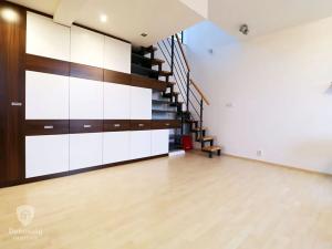 Pronájem bytu 1+kk, Praha - Záběhlice, Jabloňová, 46 m2