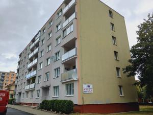 Prodej bytu 3+1, Karlovy Vary, Janáčkova, 90 m2