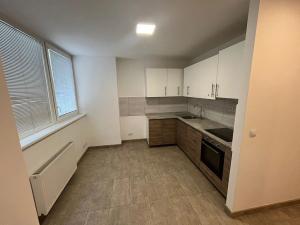 Pronájem bytu 2+kk, Kolín, Plynárenská, 38 m2