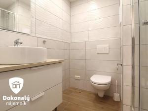 Pronájem bytu 2+kk, Praha - Kamýk, Machuldova, 40 m2