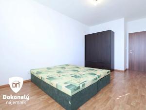 Pronájem bytu 2+kk, Praha - Malešice, Počernická, 53 m2