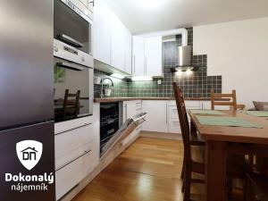 Pronájem bytu 4+kk, Praha - Stodůlky, Dismanova, 92 m2