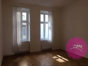 Pronájem bytu 2+1, Olomouc, Kollárovo nám., 90 m2