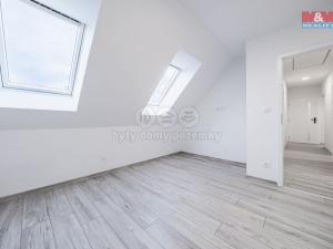 Pronájem bytu 3+kk, Sedlčany, Nademlýnská, 90 m2