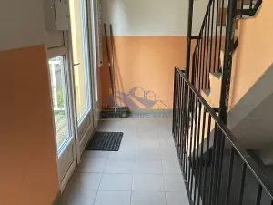 Prodej bytu 3+1, Žebrák, Sídliště, 66 m2