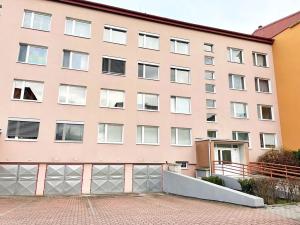 Pronájem bytu 2+kk, Praha - Vinoř, Uherská, 42 m2