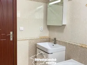 Pronájem bytu 1+kk, Praha - Hloubětín, V chaloupkách, 29 m2